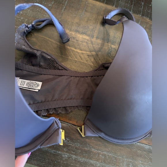 Victoria's Secret Purple Lace Bra - Picture 5 of 5